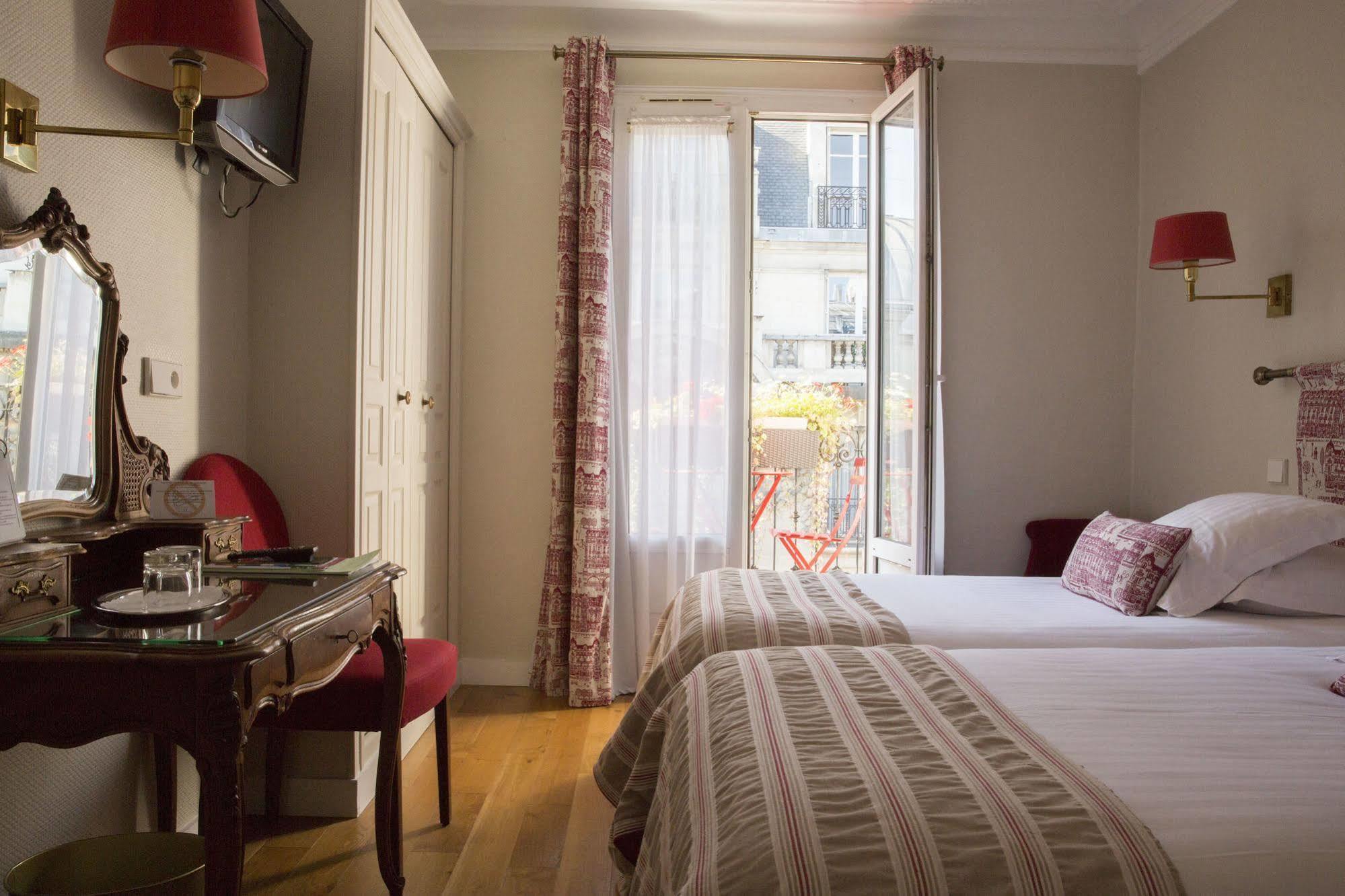 New Orient Hotel Paris Exterior photo